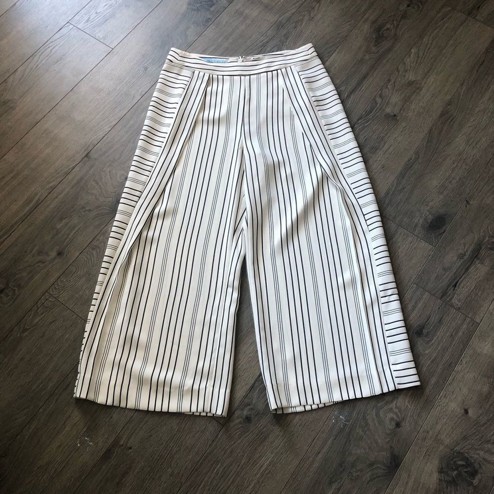 Antonio Melani White/Black striped palazzo pants